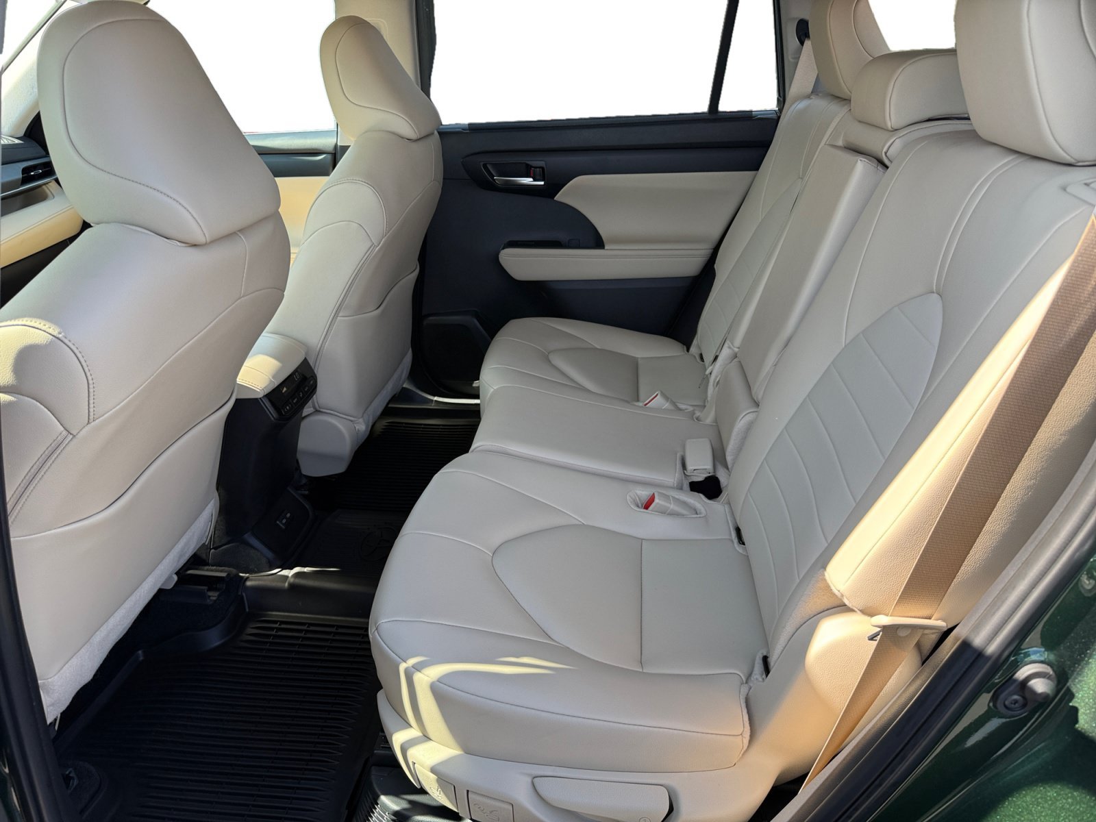 Used 2025 Cypress Toyota XLE image 16