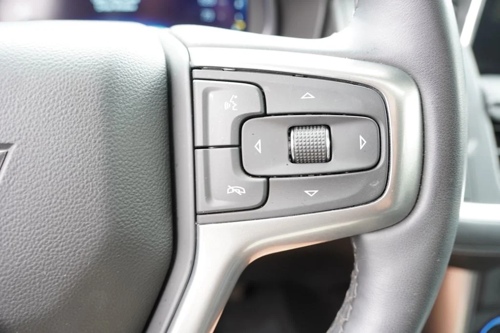 Used 2024 Sterling Gray Metallic Chevrolet Z71 image 38