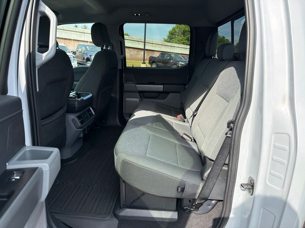 Certified Used 2025 White Metallic Ford XLT image 28