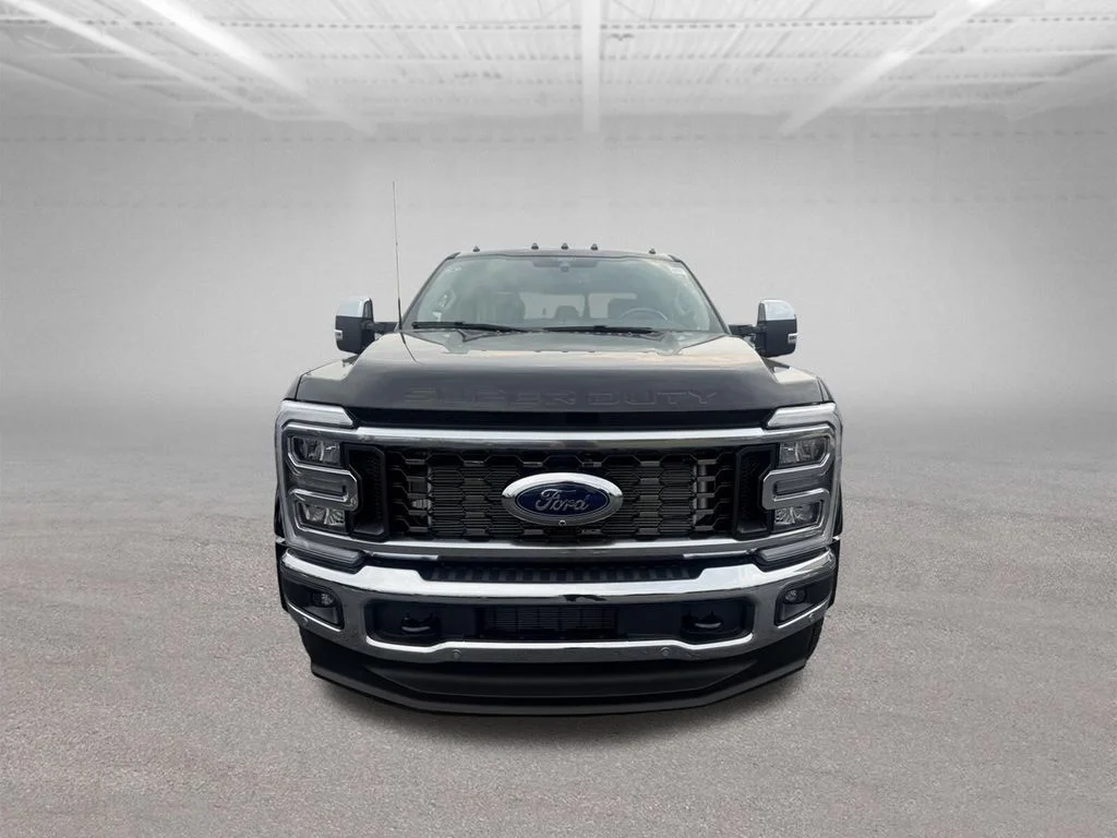 New 2026 Agate Black Metallic Ford F-450® Lariat® image 9