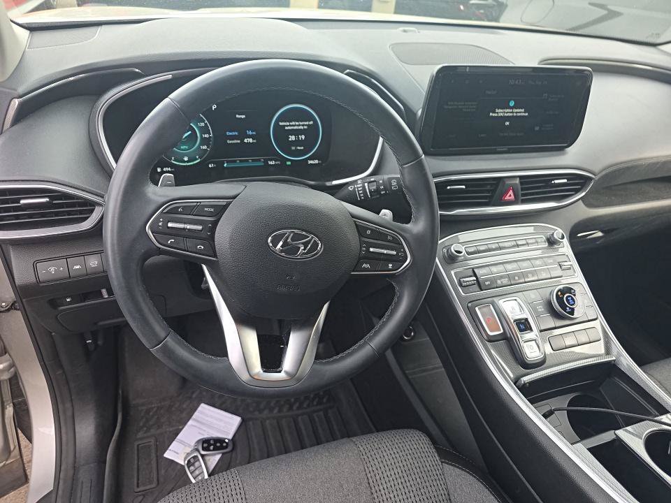 Used 2023 Silver Hyundai SEL Convenience image 9