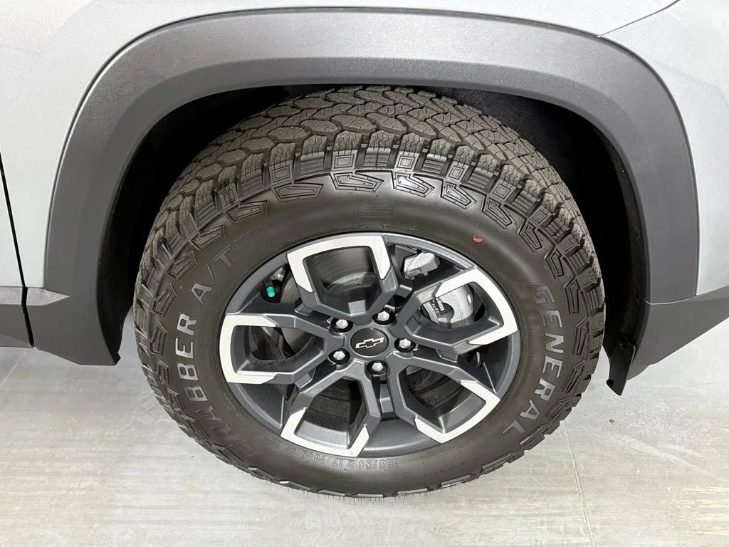 New 2026 Sterling Gray Metallic Chevrolet ACTIV image 13