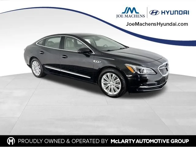 Used 2019 Black Buick Essence image 2