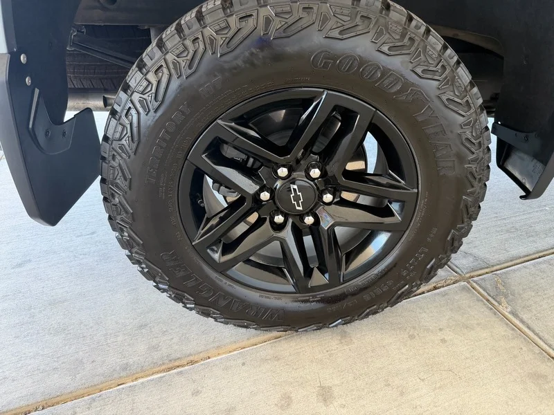 Used 2025 Sterling Gray Metallic Chevrolet Custom Trail Boss image 41