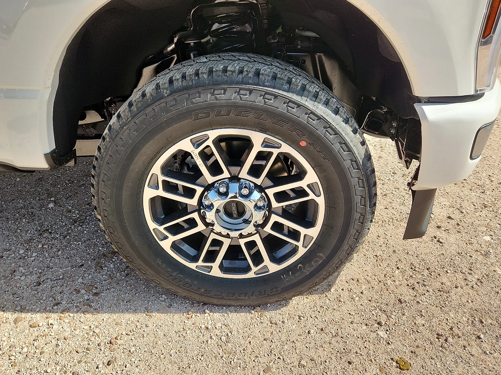 New 2026 Star White Metallic Tri-Coat Ford Platinum image 9