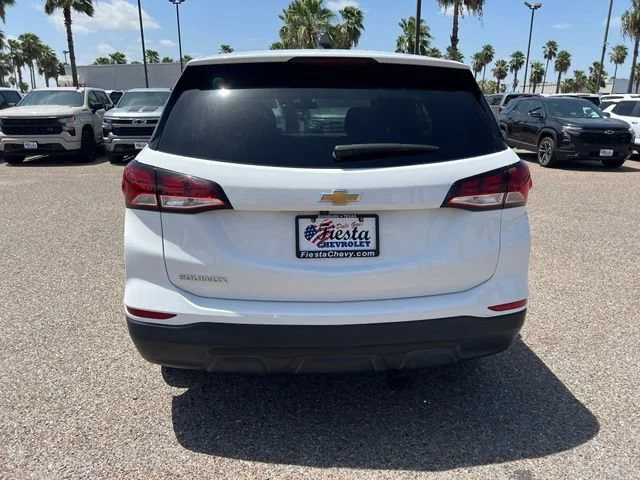 Used 2022 SUMMIT WHITE Chevrolet LS image 6