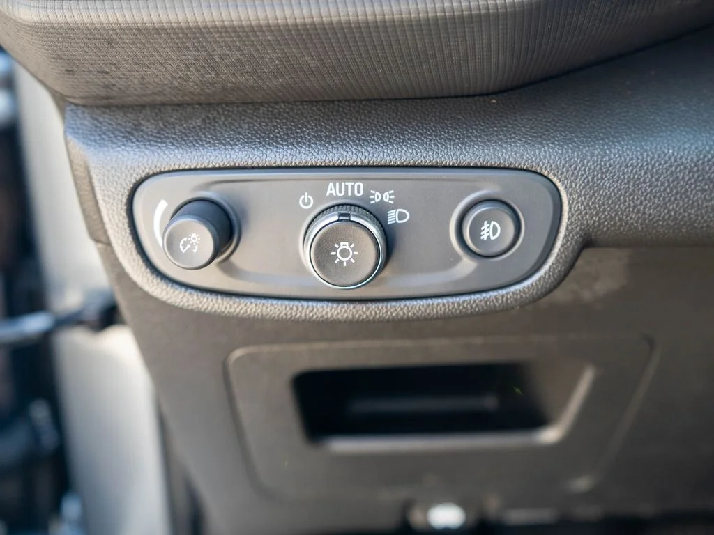 Used 2022 Gray Chevrolet LT image 18