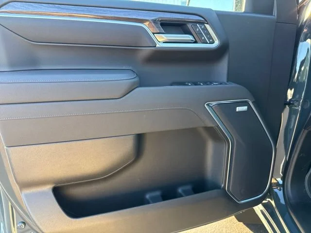 2026 Chevrolet Silverado 1500 LTZ - Photo 12