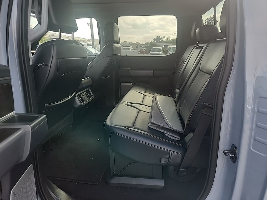 Used 2024 Gray Ford Lariat image 20