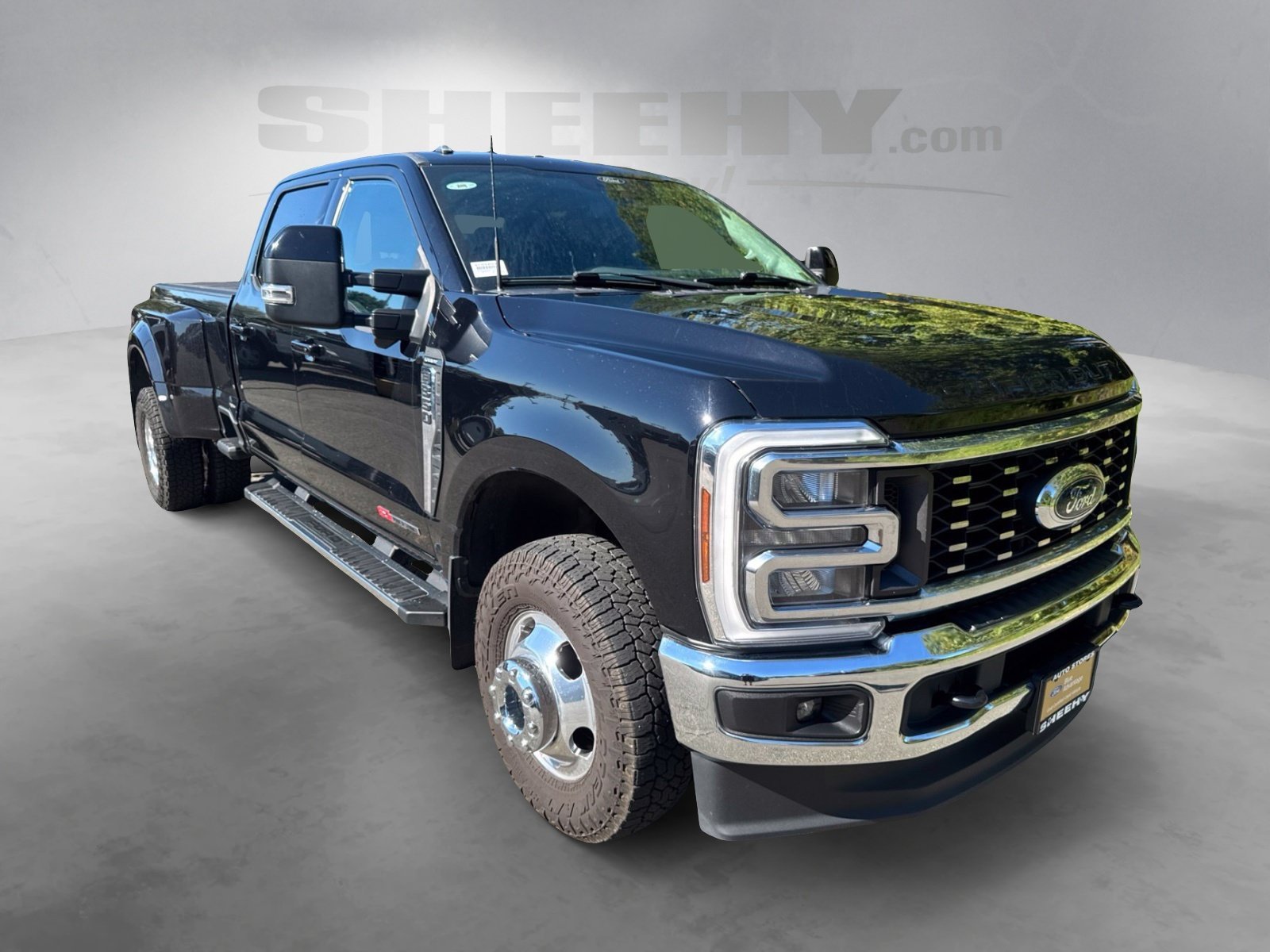 Used 2024 Black Ford Lariat image 2