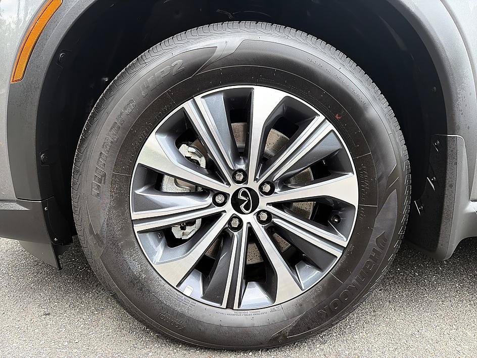 New 2027 Graphite Shadow INFINITI PURE image 9