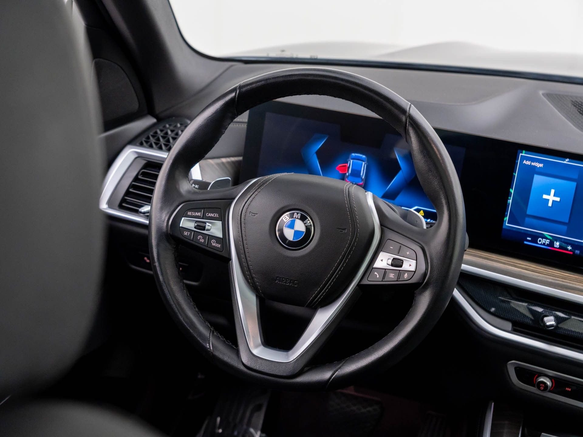 Used 2024 Black Sapphire Metallic BMW xDrive40i image 12