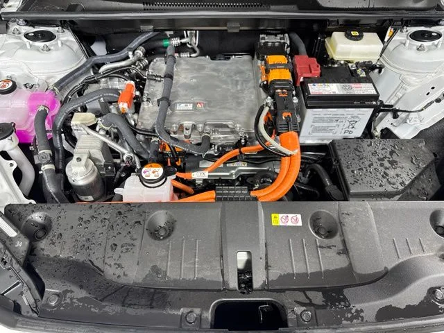 New 2026 Wind Chill Pearl <sup>1</sup> Toyota  Limited image 8