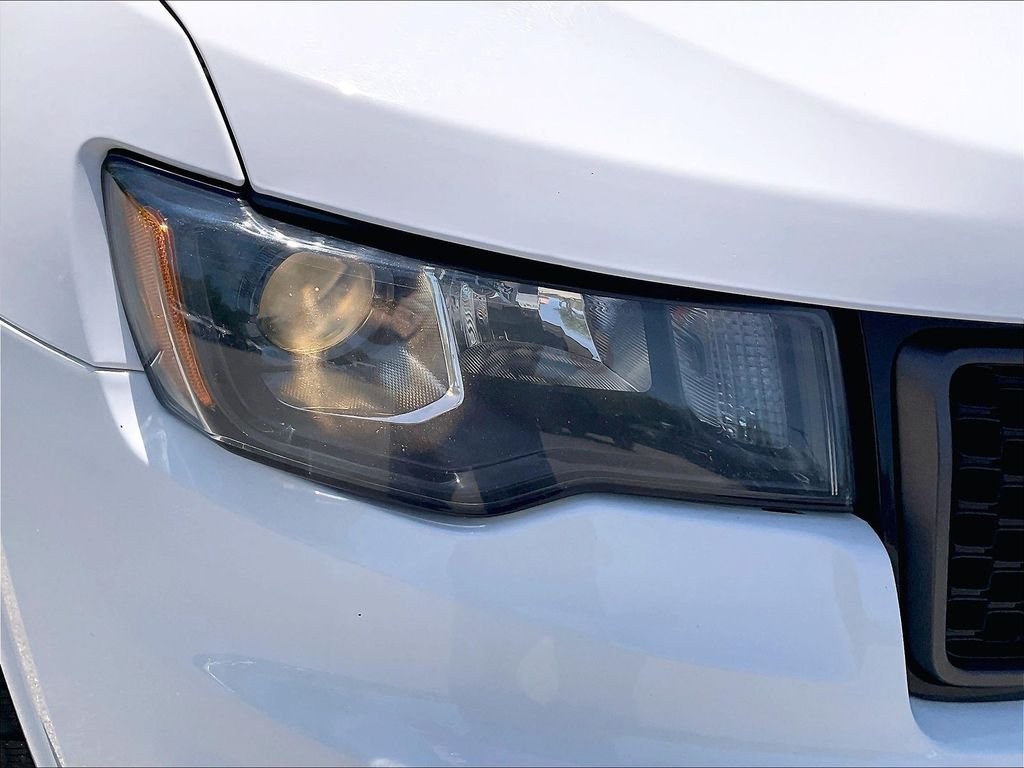 Used 2021 Bright White Clearcoat Jeep Limited image 29