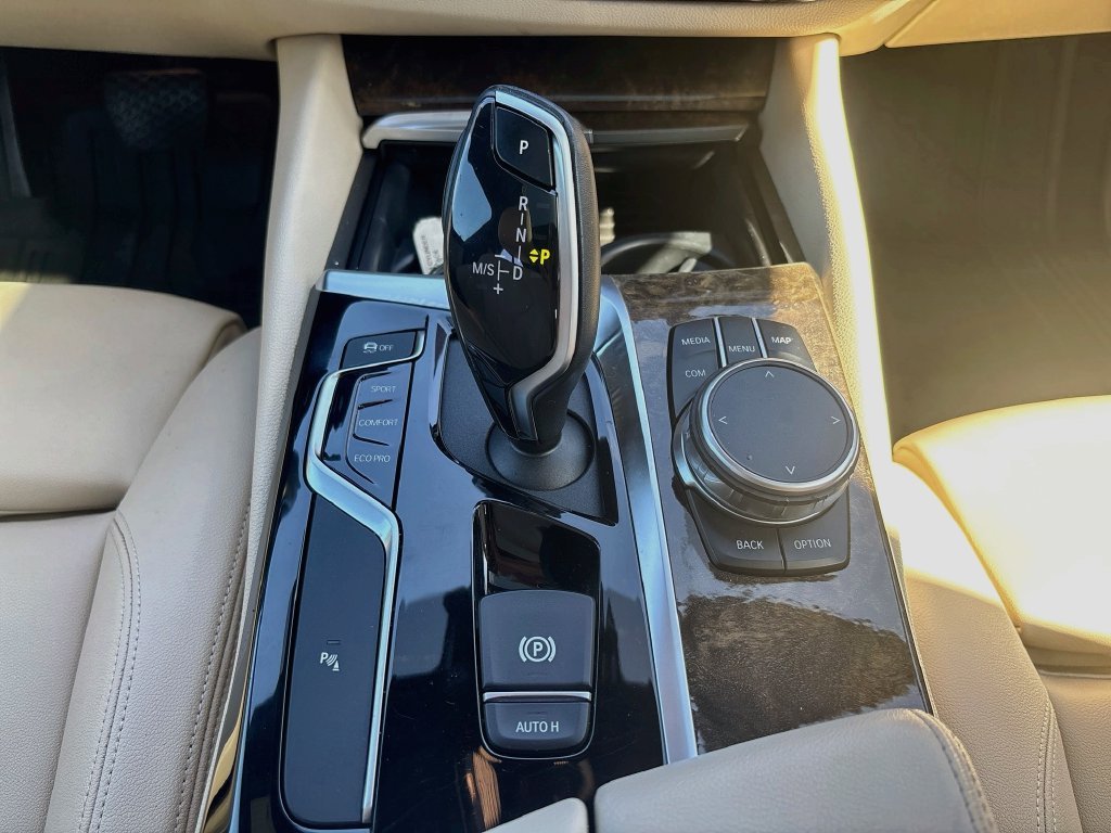 Used 2019 Black BMW 530i image 15