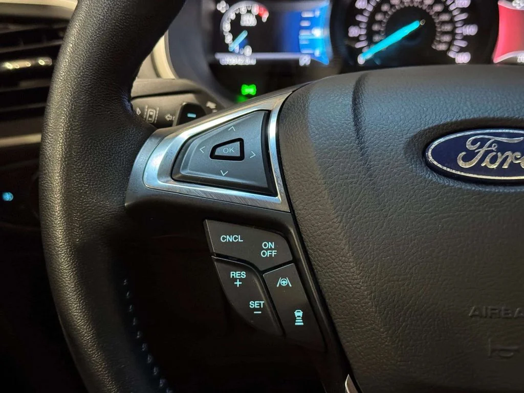 Used 2020 Rapid Red Metallic Tinted Clearcoat Ford SEL image 15