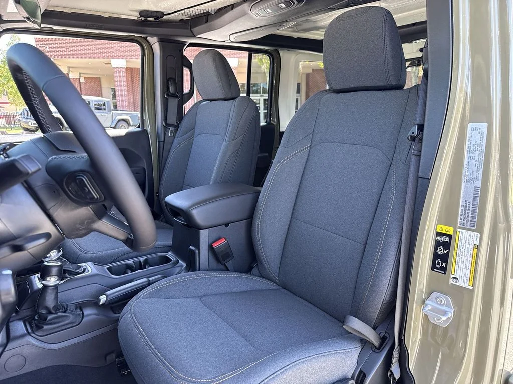2025 Jeep Wrangler 4-Door Sport S - Photo 11