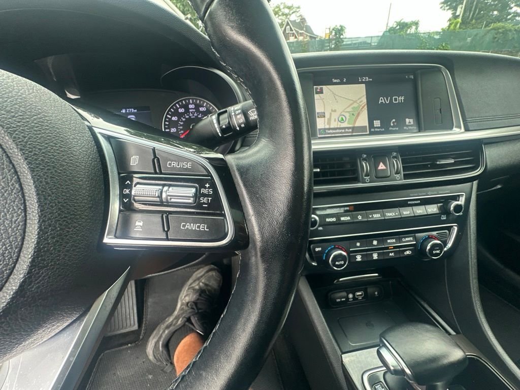 Used 2020 Silver Kia EX Premium image 15