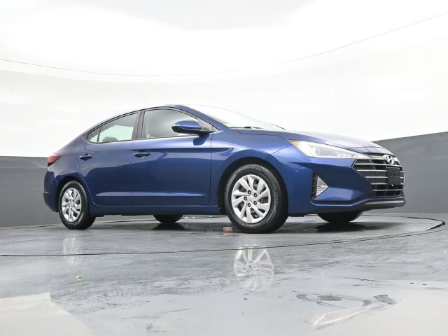 Used 2020 Blue Hyundai SE image 31