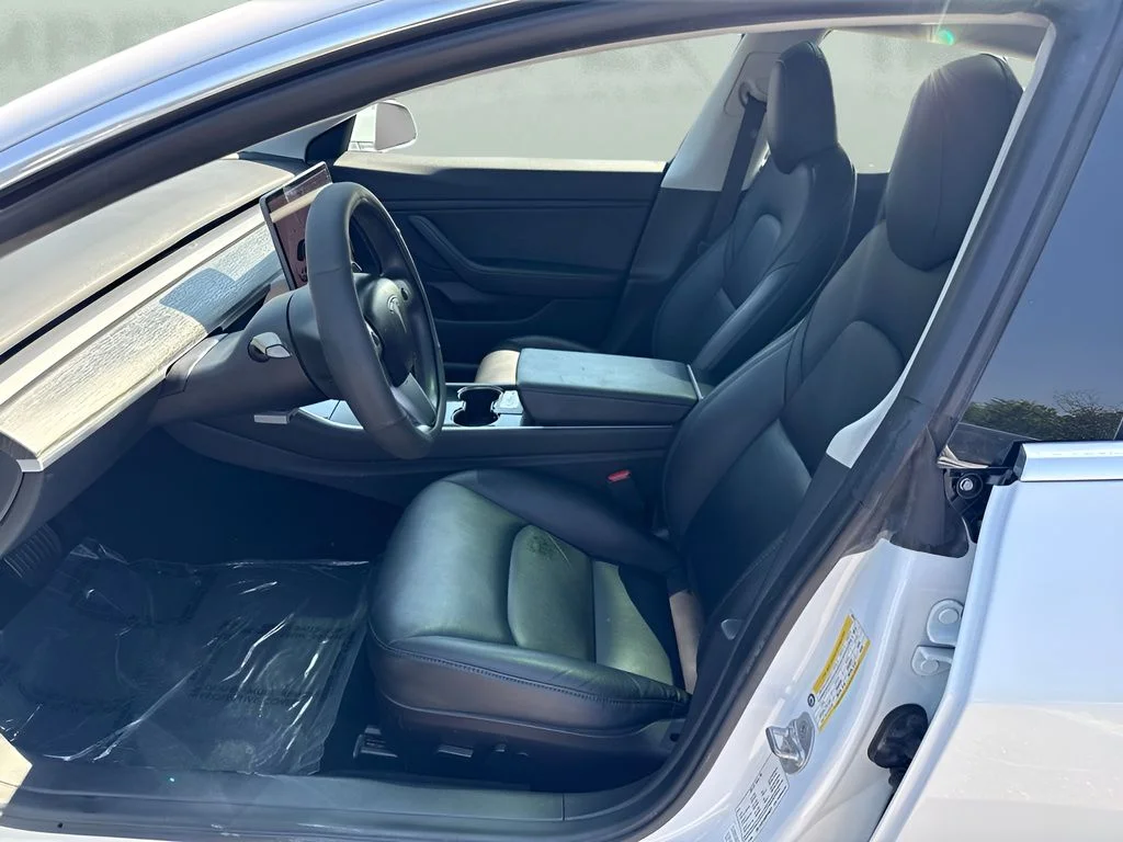 Used 2019 White Tesla Long Range image 9