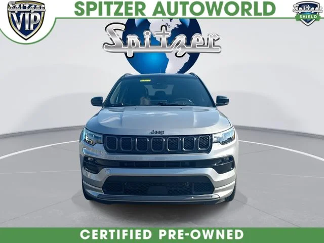 Certified Used 2023 Silver Jeep Limited image 3