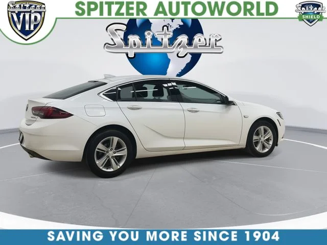 Used 2018 White Buick Preferred image 10
