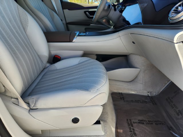 Certified Used 2023  Mercedes-Benz 580 image 20