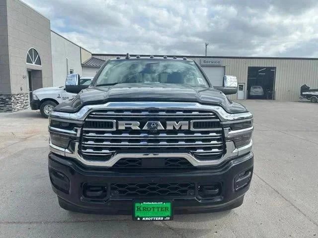 New 2026 Diamond Black Crystal Pearlcoat RAM Longhorn image 3