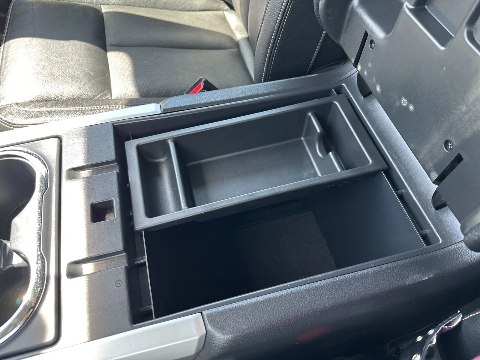 Used 2019 Gray Nissan SL image 64