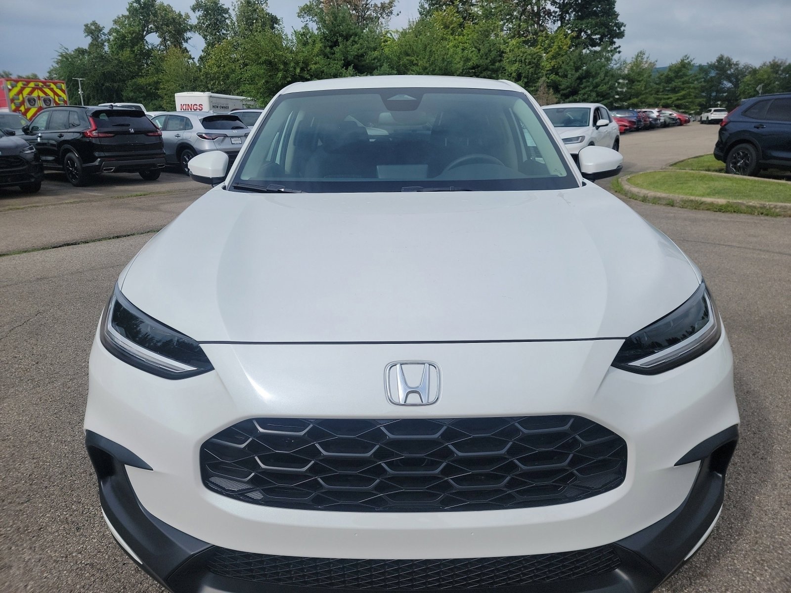 2026 Honda HR-V LX - Photo 2