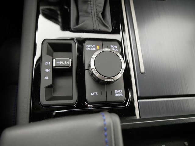 New 2026 Lunar Rock Toyota Platinum image 30