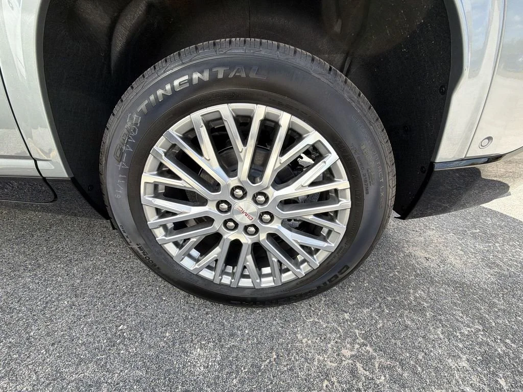 2026 GMC Acadia Denali - Photo 38