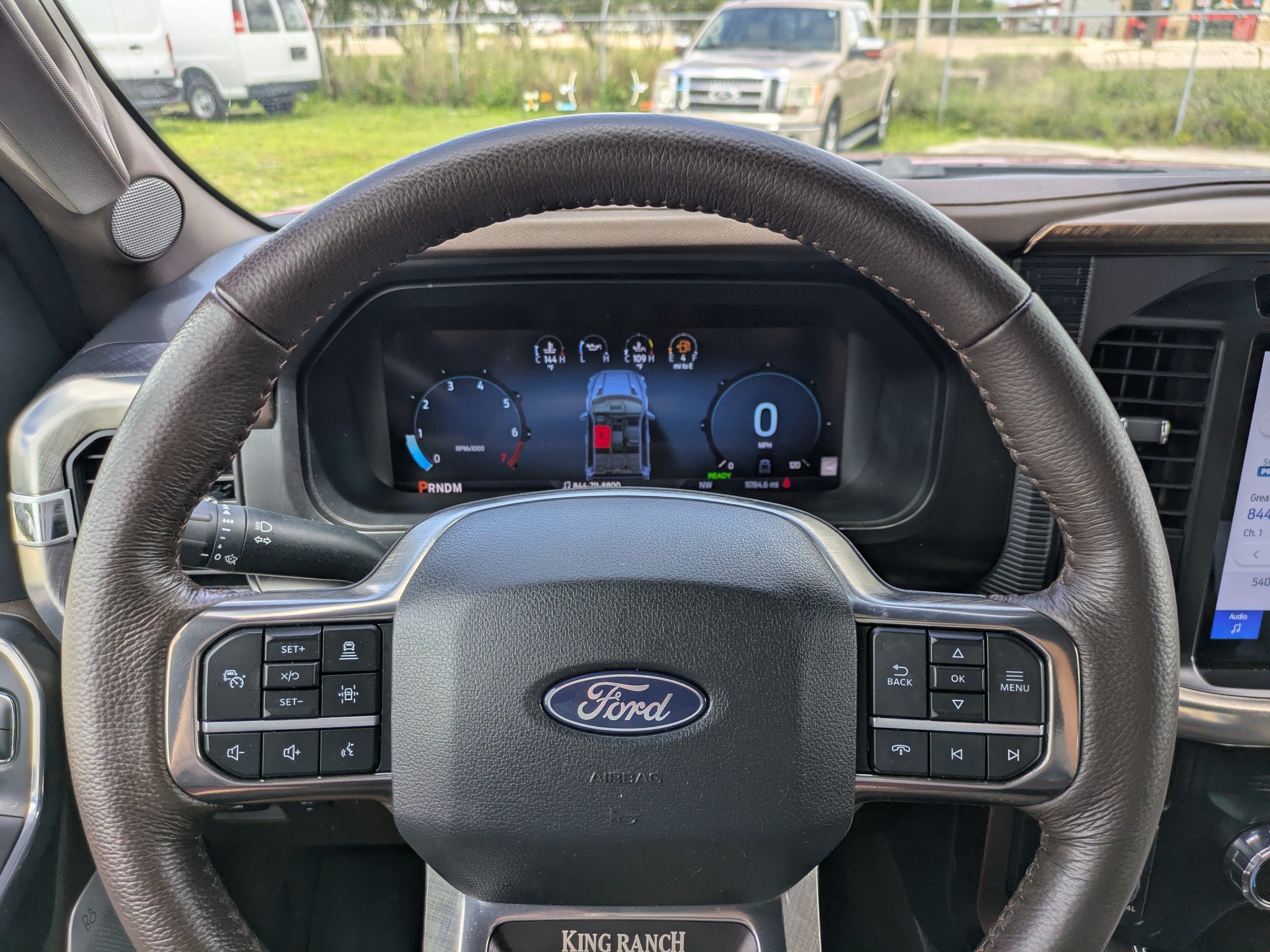 Used 2025  Ford King Ranch image 24