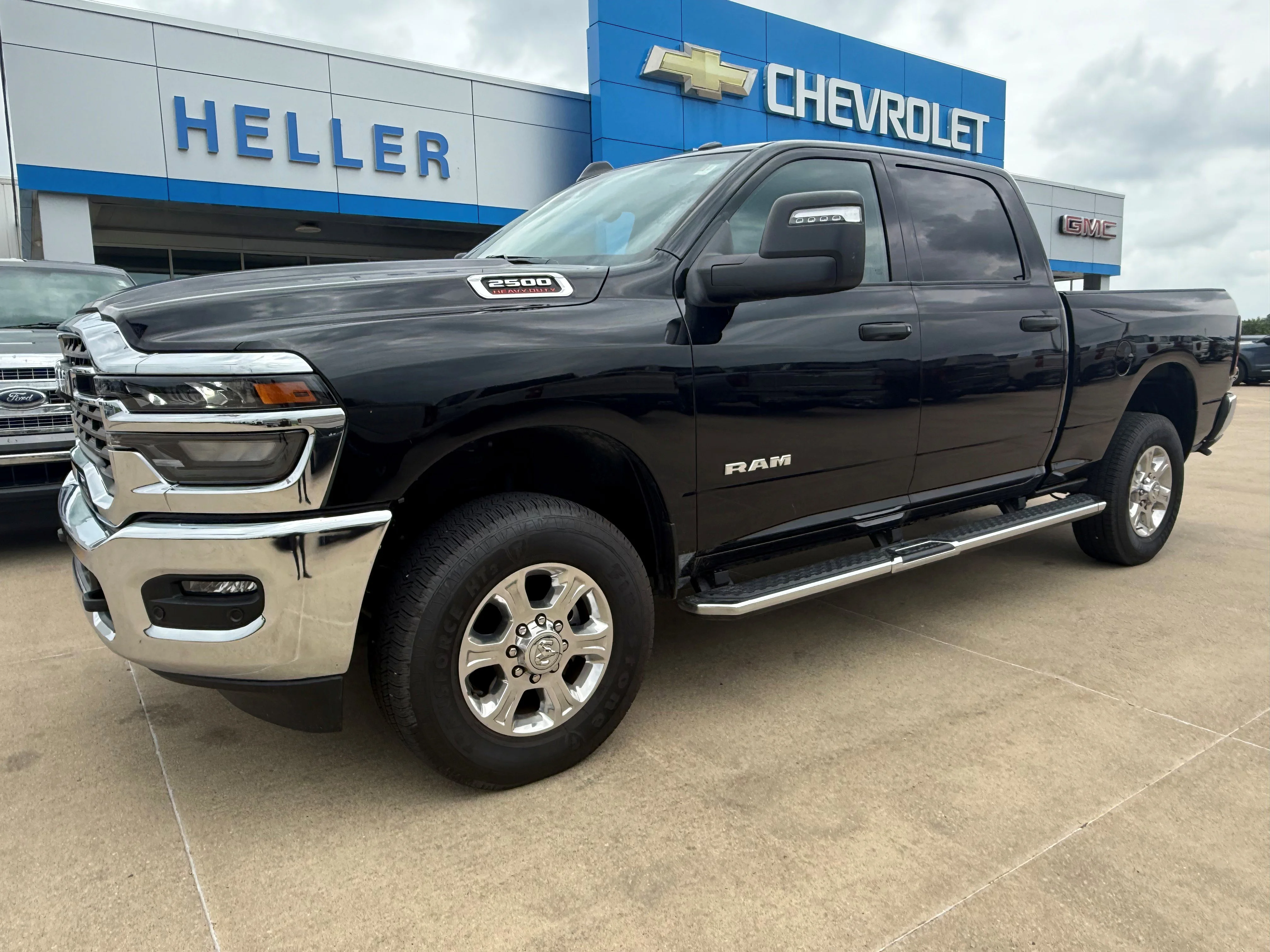 Used 2026 Diamond Black Crystal Pearlcoat Ram Big Horn image 3