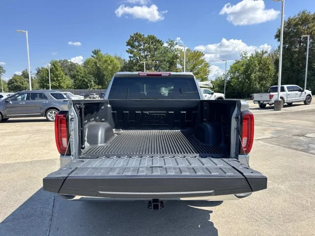 Used 2025 Silver GMC SLT image 28