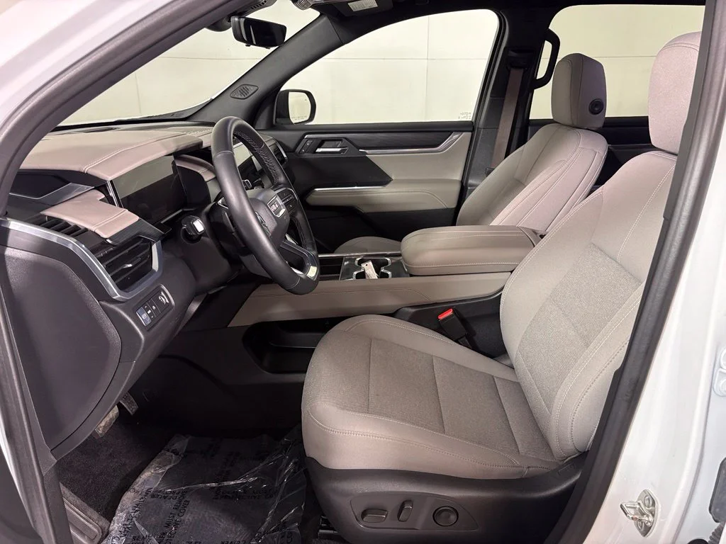 Used 2026 White GMC Elevation image 16