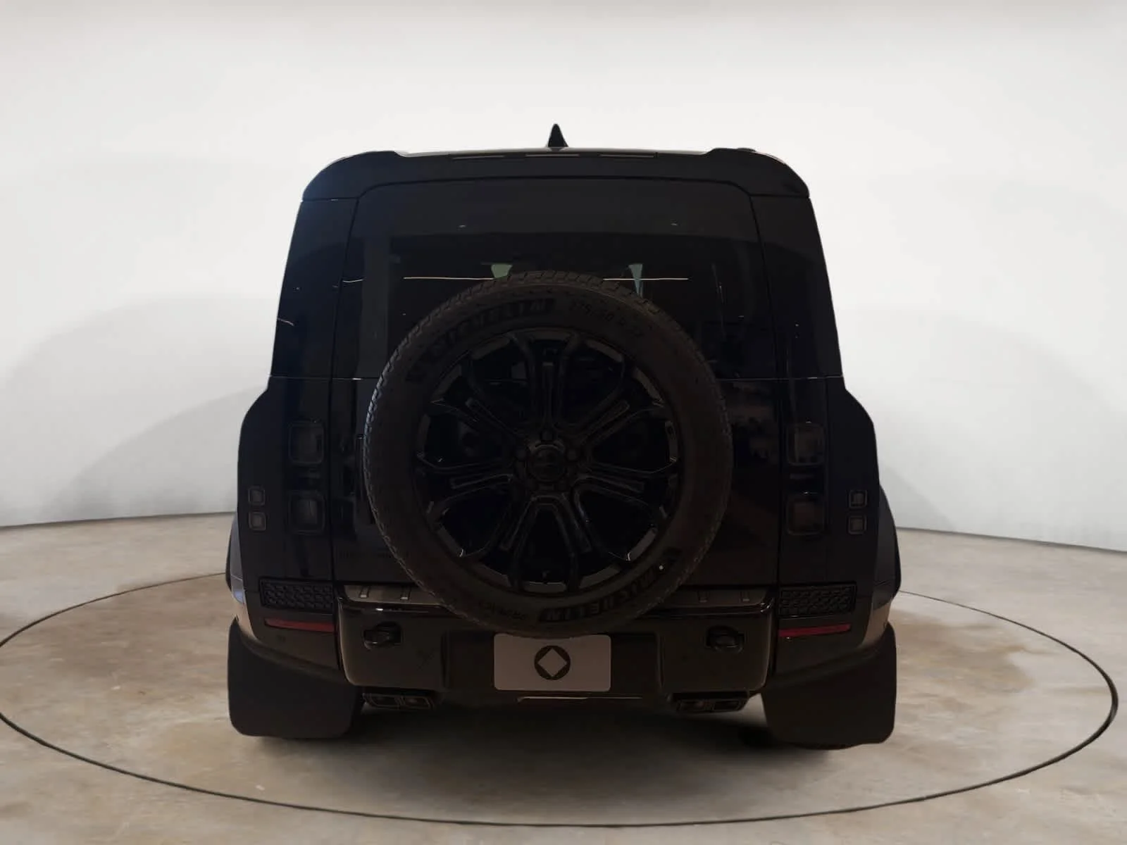 New 2026 Narvik Black Land Rover OCTA Black image 4