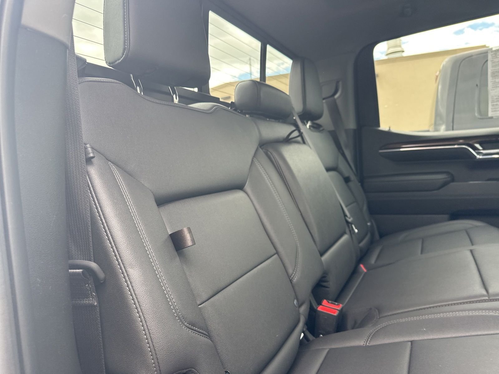 Used 2023 White Chevrolet LT image 31