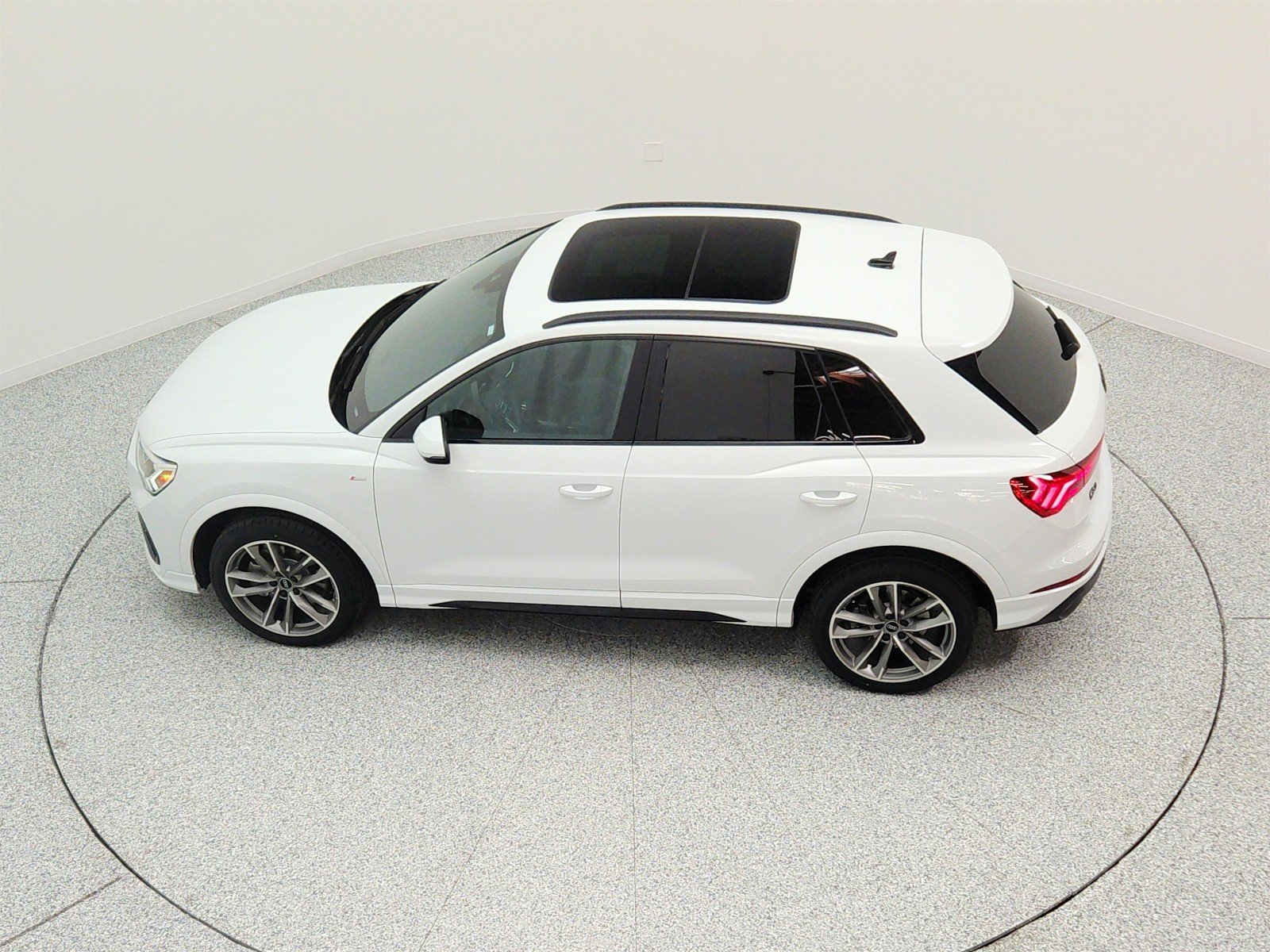Used 2023 Glacier White Metallic Audi S line Premium Plus image 29