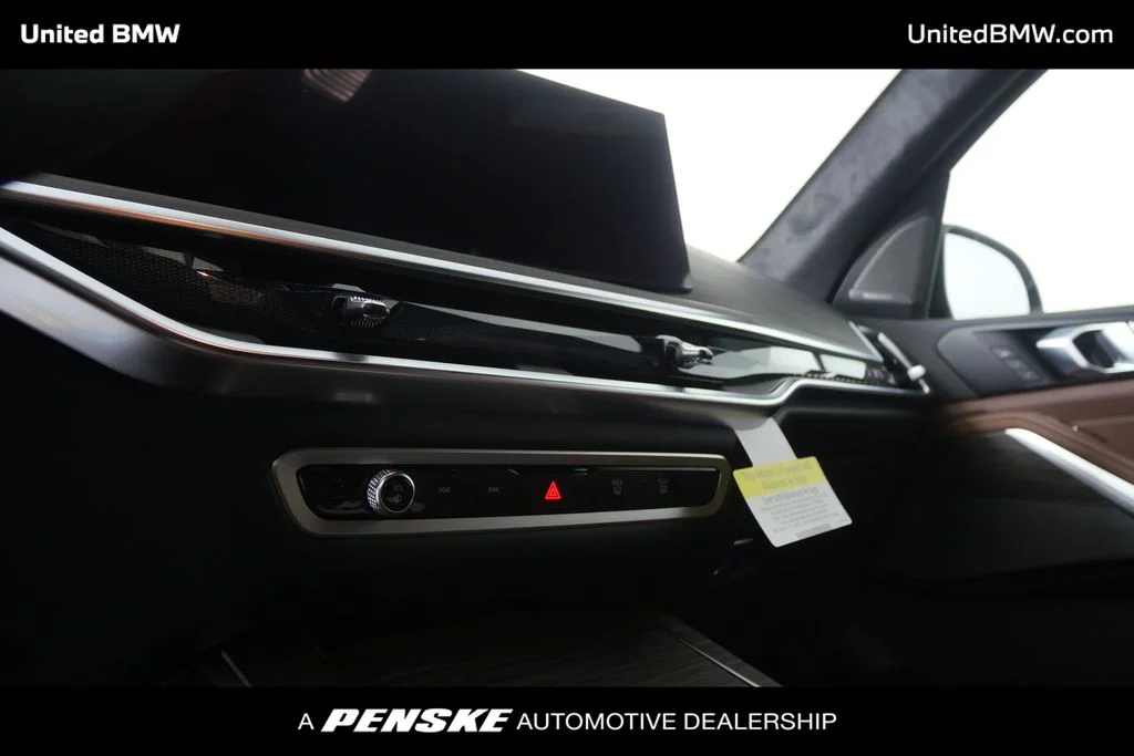 New 2027 Gray Metallic BMW xDrive40i image 22
