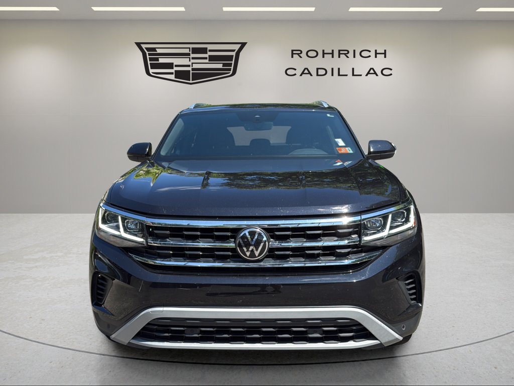 Used 2023  Volkswagen 3.6L V6 SEL image 2