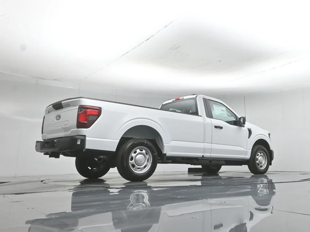 New 2026 Oxford White Ford XL image 38