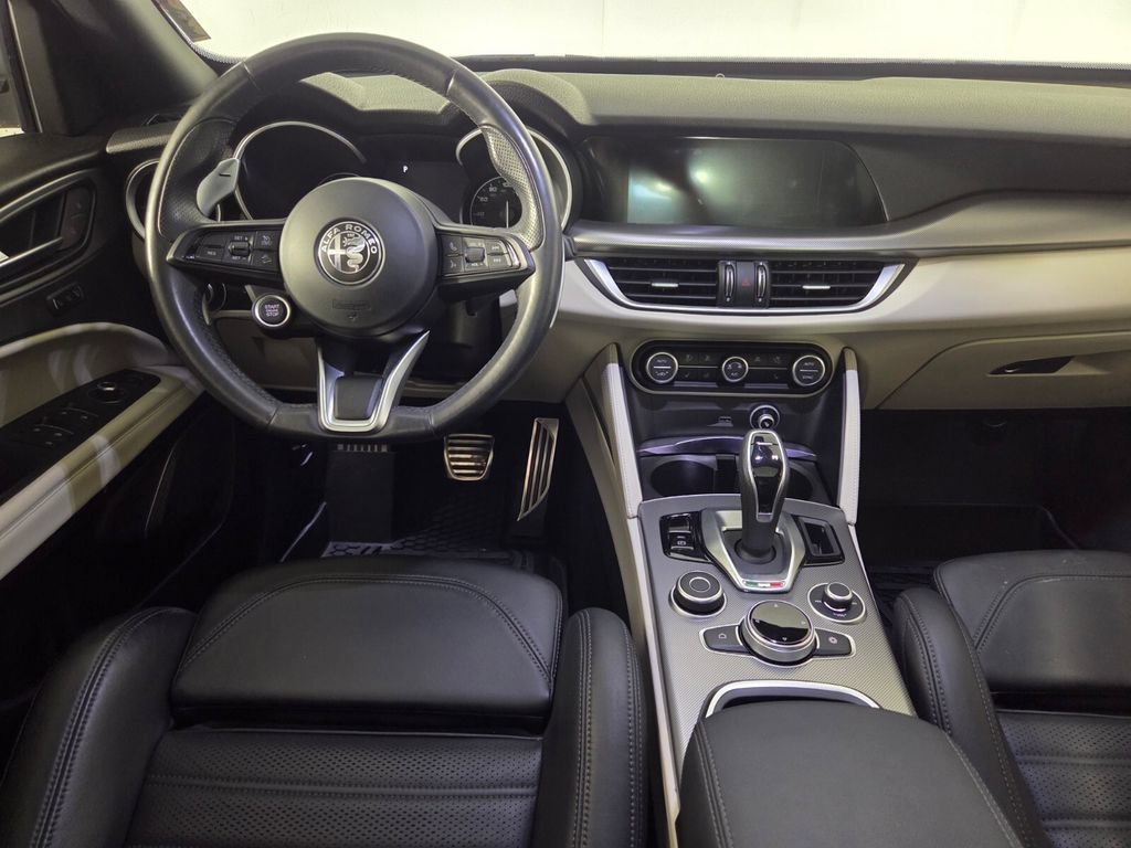 Used 2021 Lunare White Metallic Alfa Romeo Ti Sport image 26