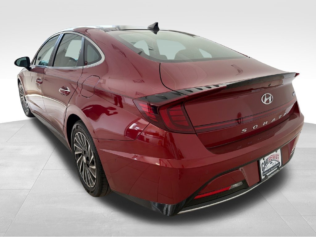 Used 2023 Red Hyundai Limited image 5