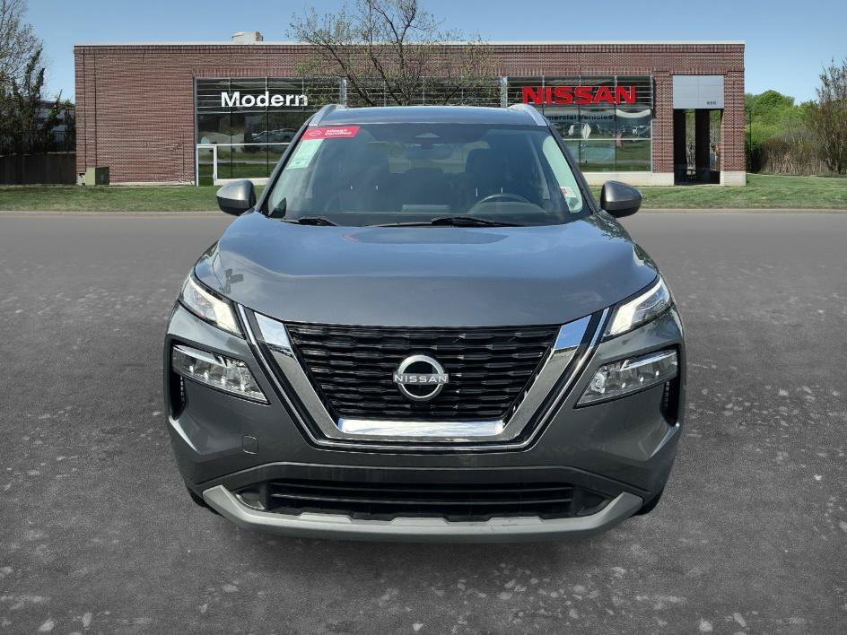 Certified Used 2023 Gun Metallic Nissan SV image 6