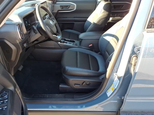 New 2025 Azure Gray Metallic Tri-Coat Ford Outer Banks® image 22