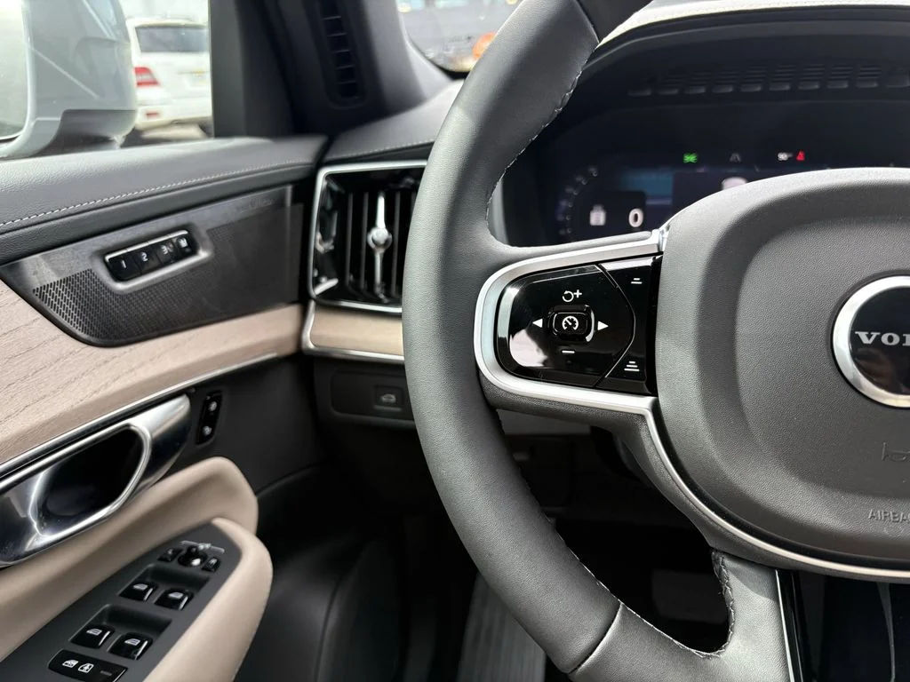 2026 Volvo XC90 Plus - Photo 12