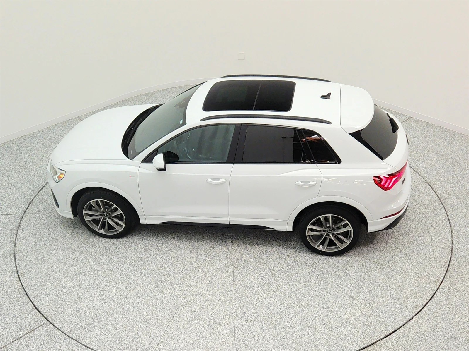 Used 2023 Glacier White Metallic Audi S line Premium Plus image 29