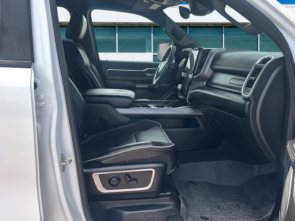 Used 2023 White Ram Laramie image 15