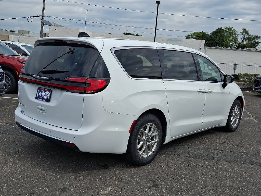 Used 2024 Bright White Cl Chrysler Touring L image 12